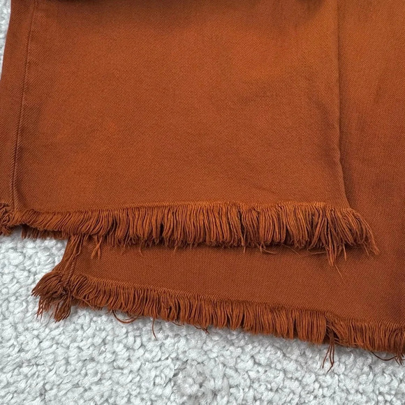 J Brand Sukey Crop Jeans Eclair Burnt Orange. High Rise Waist. Frayed Hem. 30 - Picture 8 of 13